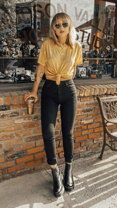 Mode Edgy, Random Clothes, Sunny Season, Types Of Jeans, Trendy Fits, Denim On Denim, Outfit Mujer, Summer Street