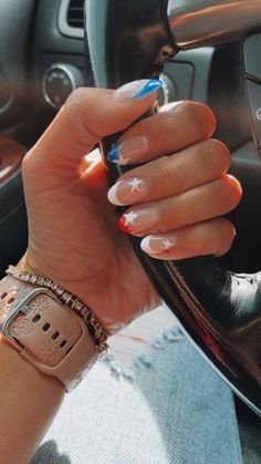 4th Of July Nails Almond Shape Simple, Cute Nails Summer Almond, Summer Gel Nails Ideas Fun 4th Of July, Short Almond Acrylic Nails 4th Of July, 4th Of July Nails Almond Short, Summer White Nails Ideas, Red White And Blue Aura Nails, Simple Memorial Day Nail Designs, Cute June Nails