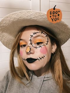 Scarecrow Costume Face Paint, Halloween Scarecrow Face Paint, Cute Scarecrow Face Paint, Face Painting Scarecrow, Kid Scarecrow Makeup, Scarecrow Face Paint Kids, Pumpkin Patch Face Painting, Farm Costumes For Adults, Cute Scarecrow Makeup For Kids