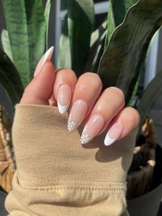 Graduation Nails, Her Nails, White Nail, Neutral Nails, Elegant Nails, Minimalist Nails, French Tip Nails