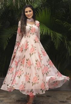 Floor-length Floral Print Dress For Diwali, Floor-length Floral Lehenga For Festivals, Elegant Floral Maxi Length Dupatta, Latest Floral Long Frocks, Floor-length Floral Print Saree For Festivals, Maxi Dress Designs, Style Guru, Trendy Fall Outfits, Frock Design