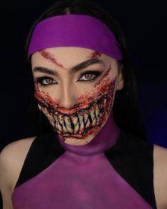 MILEENA MORTAL KOMBAT MAKEUP AND COSPLAY. Mileena Mk mouth. Disfraz mileena mk. Kitana cosplay Halloween Makeup Costumes, Mk Kitana, Mileena Mk, Concealer Application, Kitana Cosplay, Halloween Fx, Highlighting Contouring, Apply Concealer