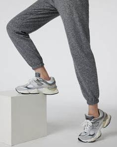 A boyfriend jogger made with our super soft brushed jersey DreamKnit™ designed with two side pockets, a midrise elastic waist, and a just-baggy-enough fit to be fabulous. Great for lounging like you mean it. | Vuori Boyfriend Jogger Pants | Heather Grey | XS Vuori makes premium performance apparel inspired by the active Coastal California lifestyle; an integration of fitness, surf, sport, and art. Breaking down the boundaries of traditional activewear, we are a new perspective on performance app Boyfriend Sweatpants, Coastal California, California Lifestyle, A Boyfriend, Mean It, Performance Outfit, New Perspective, Shopping Trip, S Models