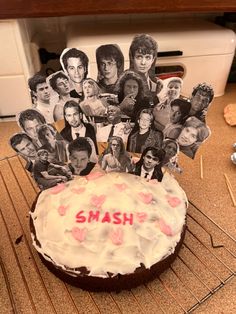 smash cake with hearts The Outsiders Birthday Party, Smash Cake Celebrities, Cursed Cakes, Crush Cake, 14th Birthday Cakes, Sweet Sixteen Birthday Party Ideas, 17th Birthday Ideas, Smash Cakes, Smash Cake Boy