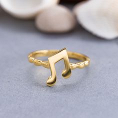 ★14K Solid Gold Musical Note Ring, 925 Sterling Silver Musical Note Ring, Treble Clef Ring, Music Ring, Mother's Day Gift, Valentine's Day Gift★ ★ IMPORTANT SHIPPING & PRODUCTION DETAILS!! ★ RINGS: All rings are made to order at the selected size requested during checkout. I do not use a formula to determine ring sizing for wide bands (Unless noted within the listing) so if you select a size 6 and purchase 8-10 rings each ring will rest at the US ring size 6. All rings made at US ring sizes thou Treble Clef Ring, Guitar Ring, Music Rings, Music Bracelet, Music Jewelry, Treble Clef, Wooden Jewelry Boxes, Surprise Gifts, Pretty Jewellery