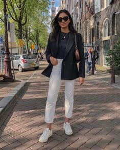 Hannah Cocobeautea, Straight Leg Jeans Outfits, Casual Attire For Women, Fashion People, Blazer Outfits