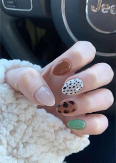 Nail Boho, Boho Nails Simple, Spring Nails Designs 2023, Easter Nails Acrylic, Spring Nails Art, Boho Tattoo, Nails Boho, Western Nails, Boho Nails