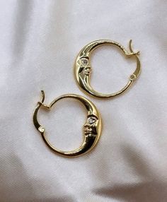 Luxury Celestial Round Earrings, Vintage Moon Rings, Affordable Metal Celestial Earrings, Gold Mirror Earrings Dangle, Cheap Celestial Style Earrings As Gift, Cheap Spiritual Earrings, Affordable Silver Sun And Moon Jewelry, Hipiee Earrings, Gold Earrings Saturn