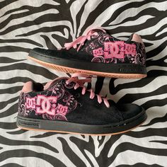 Very rare vintage DC skate shoes 2000s Dc Shoes, Vintage Dc Shoes, Skate Shoes Aesthetic, Skater Shoes Aesthetic, Dc Shoes Aesthetic, Shoes For Women Aesthetic, Pink Dc Shoes, Dc Shoes Outfit, Dc Boots