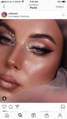 Diamond And Pearl Eye Makeup, Eye Looks With Pearls, Pearl Eye Makeup Euphoria, Gold Pearl Makeup, Rhinestone And Pearl Makeup, White Party Makeup Ideas, Cool Toned Eyeshadow Looks Brown Eyes, Pearl Rhinestone Makeup, Prom Makeup With Pearls