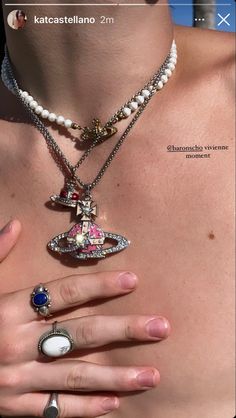 Vivienne Westwood Jewellery, Earthy Jewelry, Jewelry Aesthetic, Jewelry Accessories Ideas, Funky Jewelry, Hand Chain, Fancy Jewelry, Girly Jewelry, Jewelry Inspo