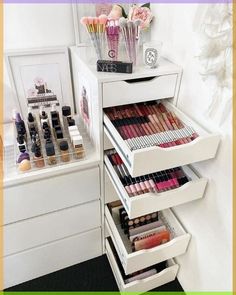 How to contour and highlight Makeup Storage For Small Spaces, Makeup Storage Ideas, Ikea Makeup, Ikea Vanity, Storage Ideas For Small Spaces, Makeup Vanity Storage