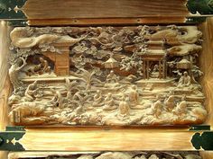 Hearing the Lotus Sutra instantly cures disease. Carved wood. Taishakuten Daikyo-ji, Shibamata, Tokyo. Lotus Sutra, Lotus Art, The Lotus, Bonsai Tree, Carved Wood, Sculptor, Art Forms, Lotus