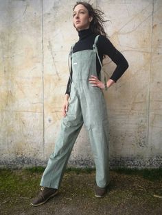 Corduroy Overalls These bold and vibrant overalls are a great free fitting romper, allowing lots of free space to flow, play or work in comfort and style!  Perfect for winter walks or a crafty day at home.  They have two side pockets and a classic dungaree style chest pocket.   Size UK S/M 8 - 12 Waist 39" Hip 46" Bib to crotch 23" Leg 31.5" M/L 14 - 16 Waist 45" Hip 52" Bib to crotch 24" Leg 32.5" L/XL 18 - 20 Waist 52" Hip 60" Bib to crotch 25.5" Leg 34" Artist Overalls, Style Salopette, Amy Jones, Womens Overalls, Ren Faire Costume, Corduroy Dungarees, Farmer Girl, Cotton Overalls, Corduroy Overalls