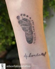 a person with a foot print on their arm and the words, my sontoo