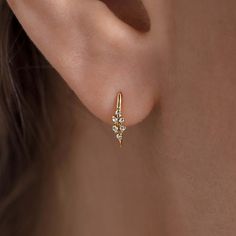 Solid Gold Huggie Earrings, Ear Wire Earrings, 14K Gold Threader Earring, Moissanite Earring For Woman, Wedding Earrings, Round Moissanite Note : Tell Me Your Earring Length In Personalization ➜ 𝗦𝘁𝗼𝗻𝗲 𝗗𝗲𝘁𝗮𝗶𝗹𝘀 ✦ Shape : Round Cut ✦ Type : Moissanite ✦ Pieces : 6 (Each Ear.) ✦ Weight : 0.03 CT (Each Ear.) ✦ Dimension : 1 MM ✦ Process : Handmade ➜ 𝗖𝘂𝘀𝘁𝗼𝗺 𝗢𝗿𝗱𝗲𝗿 We welcome all kinds of Custom orders. Please conversation our team for any information you need. We can work with yo Classic Diamond Earrings, Small Earrings Gold, Gold Huggie Earrings, Threader Earrings Gold, Gemstone Hoop Earrings, Traditional Earrings, Earrings Round, Earring Post, Necklace Chain Lengths