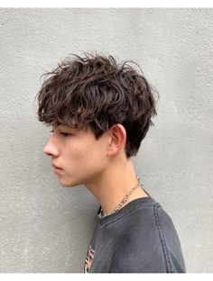 Perm Hair Men, Messy Hair Boy, Asian Haircut, Asian Men Hairstyle, Mens Hairstyles Thick Hair, Wavy Hair Men, Men Hair Color