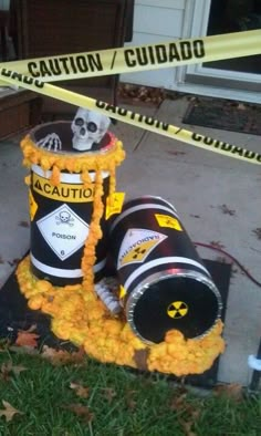 a fire hydrant that has been decorated to look like a drum and skull on it