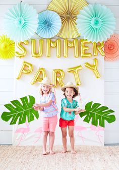 Party Time: Fire and Crème for Pottery Barn Kids | Rue                                                                                                                                                      More Pool Party Kids, Summer Decorations, Pool Party Decorations, Summer Party Decorations, Summer Birthday Party, Summer Pool Party, Party Photo Booth