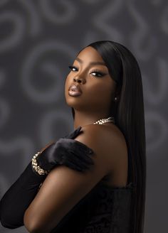 Fancy Outfit Photoshoot, Old Hollywood Glamour Photoshoot Black Women, Black Model Pose Ideas, How To Pose For Birthday Photoshoot, Angel Photoshoot Black Women, Glove Photo Shoot, 30th Birthday Photoshoot Black Women Classy, Old Hollywood Inspired Photoshoot, Vintage Glam Photoshoot Black Women