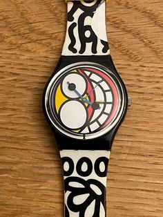 Swatch watch gb186 "arnoud fashions" 1998 original designed by "jak arnoud" working nicely great condition original box and guarantee Weird Watches, Abstract Watch, Weird Watch, Girard Perregaux Watches, Swatch Watches 1980s, Swatch Watch, Logo Sticker, Vintage Ads, Original Box