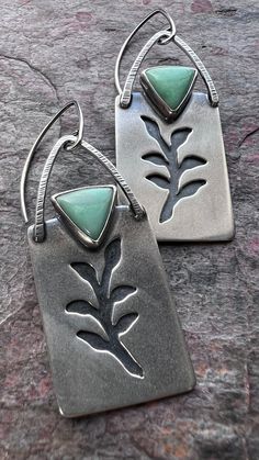 Metal Jewelry Handmade, Rivet Jewelry, Leaf Jewellery, Metal Art Jewelry, Art Jewelry Earrings, Silversmithing Jewelry, Hand Earrings, Silversmith Jewellery, Handmade Silver Jewellery