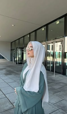 Hajbi Styles Aesthetic, Musilmanka Girl, Arab Hijab Style, Hijab Girl Aesthetic, Mode Niqab, Estilo Hijab, Stile Hijab, Hijab Fashionista