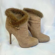 Vintage Christian Dior Tan Leather And Fur Ankle High Boots With Authentic Fur Size 35 1/2 Such A Beautiful Pair Of Authentic Fur And Leather Boots From A Very Rare And Coveted 2000s Dior Ready Wear Collection. In Amazing Vintage Condition, No Major Flaws Beside Of Course Wear On The Bottom From Use(: Super Cute And Unique. Authentic And Rare. I Have Never In My Life Seen This Pair Anywhere On The Internet The Cutest Boots Ever And Over 1000 Off Retail... Fur Boots Heels, 2000s Dior, Ankle High Boots, Fur Ankle Boots, High Ankle Boots, Vintage Christian Dior, Cute Boots, Dior Shoes, Fur Boots