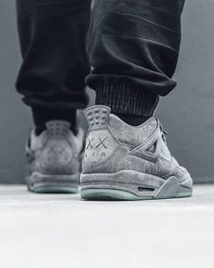 Air Jordan 4 Kaws, Jordan 1 Turbo Green, Jordan 4 Outfit, Nike Air Jordan 4, Sweet Clothes, Retro 4, Nike Air Shoes, Nike Air Jordans, Jordan 4 Retro