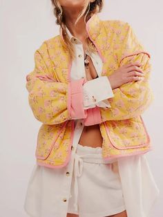 Stylish Stitches Quilted Jacket – Thekittenpark Chloe Jacket, Padded Jacket Women, Loose Coats, Print Coat, Fall Coat, Yellow Print, Quilted Coat, Clothes Ideas, Cotton Jacket