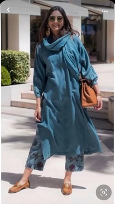 Orang India, Cotton Suit Designs, Salwar Designs, Gaun Fashion, Salwar Kamiz, Cotton Kurti Designs, Kurta Designs Women, Dress Indian Style