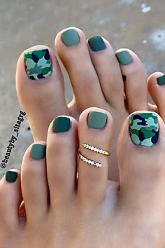 Camo Nail Designs, Nail Foot, Do It Yourself Nails, Simple Toe Nails, Camo Nails, Toenail Designs, Toe Polish