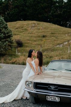 Lesbian wedding car photos new zealand brides Lesbian Wedding Photoshoot Photo Ideas, Lesbian Wedding Picture Ideas, Lesbian Wedding Pictures, Wlw Wedding Photos, Wedding Photos Lesbian, Lesbian Wedding Photo Ideas, Wedding Lesbian Ideas, Lesbian Wedding Photography Poses, Wlw Wedding Aesthetic