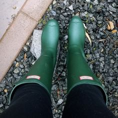 Hunter Green Rain Boots With Side Buckle Ties I Can Package In The Original Box Uk Size 7 Us Size 9 Eu Size 40/41 Hunter Boots Green, Green Rain Boots, Hunter Rain Boots, Hunter Shoes, Women Hunters, Hunter Green, Hunter Boots, Winter Rain, Rain Boots