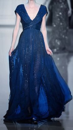 Chique Outfits, Fantasy Dresses, Fashion Gowns, Fantasy Dress, Glam Dresses, Gorgeous Gowns, Fantasy Fashion, Beautiful Gowns, Fancy Dresses