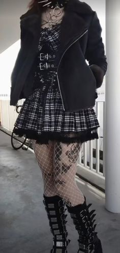 Gothic Mode, Egirl Fashion, Alt Outfits, Black Checkered, Alt Fashion, Gothic Outfits