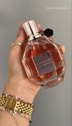 Koleksi Parfum, Classy Makeup, Classic Makeup, Body Smells, Niche Perfume