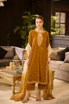 Dhanak DL-0282 Mustard 3pcs Velvet Vol 2 Online Shopping Velvet Dresses Casual, Mustard Velvet Suit, Printed Velvet Dress Designs, Dresses For Mehndi Function, Ladies Velvet Suit, Sara Clothes, Velvet Pakistani Dress, Bridal Pakistani