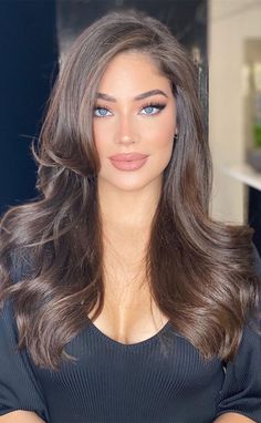 Dark Chocolate Hair, Dark Chocolate Brown Hair, Rambut Brunette, Brown Hair Looks, Brown Hair Inspo, Chocolate Hair, Hair Color For Women, Hair Inspiration Color, Hair Inspo Color