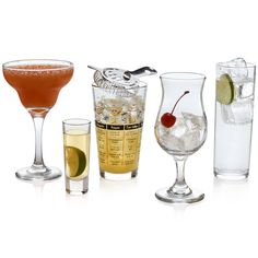 Libbey Mixologist 18-Piece Bar in a Box Cocktail Set Types Of Bar Glasses, Mixologist Bar, Beer Cocktail Recipes, Bartender Kit, Margarita Glasses, Light Rum, Cocktail Mixers, Beer Cocktails, Bar Glasses