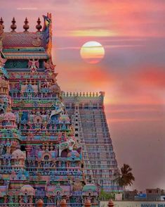 Hindu Temple Photography, Aesthetic Temple, Sri Ranganathaswamy Temple, Cultural Pictures, Temple Aesthetic, India Wallpaper, Murugan Temple, Temple Images