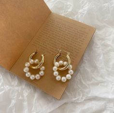 Korean Jewelry, Jewelry Accessories Ideas, Classy Jewelry, Jewelry Lookbook, Christmas Gift Jewelry, Pearl Charms, Girly Jewelry, Dream Jewelry