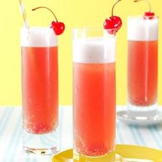 Easy Irish Cream Recipe: How to Make It Watermelon Vodka Slush, Frozen Summer Drinks, How To Make Rum, Batchlorette Party, Vodka Slush, Coconut Vodka, Cocktails Ideas, Cooking Channel Recipes, Summer Vodka Cocktails