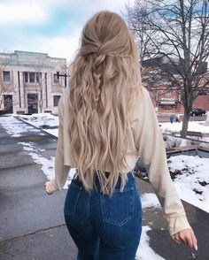 Bob Hair Color, Long Blonde, Long Blonde Hair, Winter Hairstyles, Grunge Hair, Dream Hair, Pretty Hair, Hair Stuff, Cute Hair