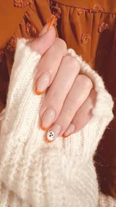 #fall #nailinspo #ghost #comfysweaters Nail Art Halloween, Kutek Disney, Halloween Acrylic Nails, Cute Halloween Nails, October Nails, Nagel Tips, Smink Inspiration