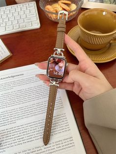 #apple watch bands, #apple steel, #apple fast shipping, #apple fancy , #mens bracelet, #men bracelet, #jewelry ads, #jewelry Apple Products Accessories, Apple Watch Bands Fashion, Apple Watch Fashion, Rose Gold Apple Watch, Gold Apple Watch, Cute Watches, Bracelet Apple Watch, Gold Apple