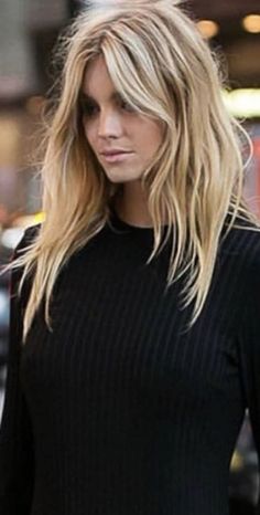 Long Hair For Women, Styling Long Hair, French Wardrobe, Hair For Women, Hair Affair, Sienna Miller, Long Hair With Bangs, Balayage Highlights