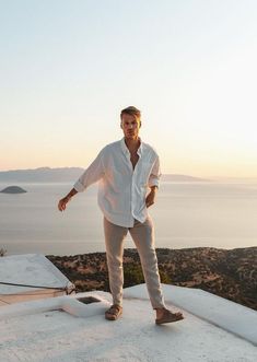 Old Money Summer Outfits Men 2024: 50+ Best Ideas You'll Love 51 Summer Style For Men, Italian Summer Style, Men's Summer Outfits, Vacation Outfits Men, Beach Outfit Men, Summer Outfits Ideas, Mens Summer Outfits, Wedding Outfit Men, Outfits Hombre