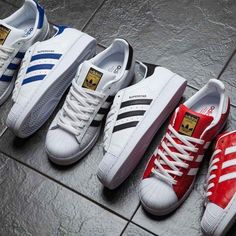 Adidas Classic Shoes, Trainers Nike, Classic Adidas, Adidas Classic, Adidas Trainers, Nike Trainers, Adidas Originals Superstar, Adidas Gazelle Sneaker, Sneakers Men Fashion