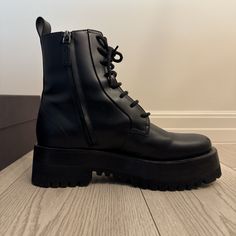 Black Leather Valentino Combat Boots Eu Size 39 Long Black Boots, Valentino Black, Valentino Shoes, Shoes Black, Black Boots, Black Shoes, Combat Boots, Men's Shoes, Shoe Boots